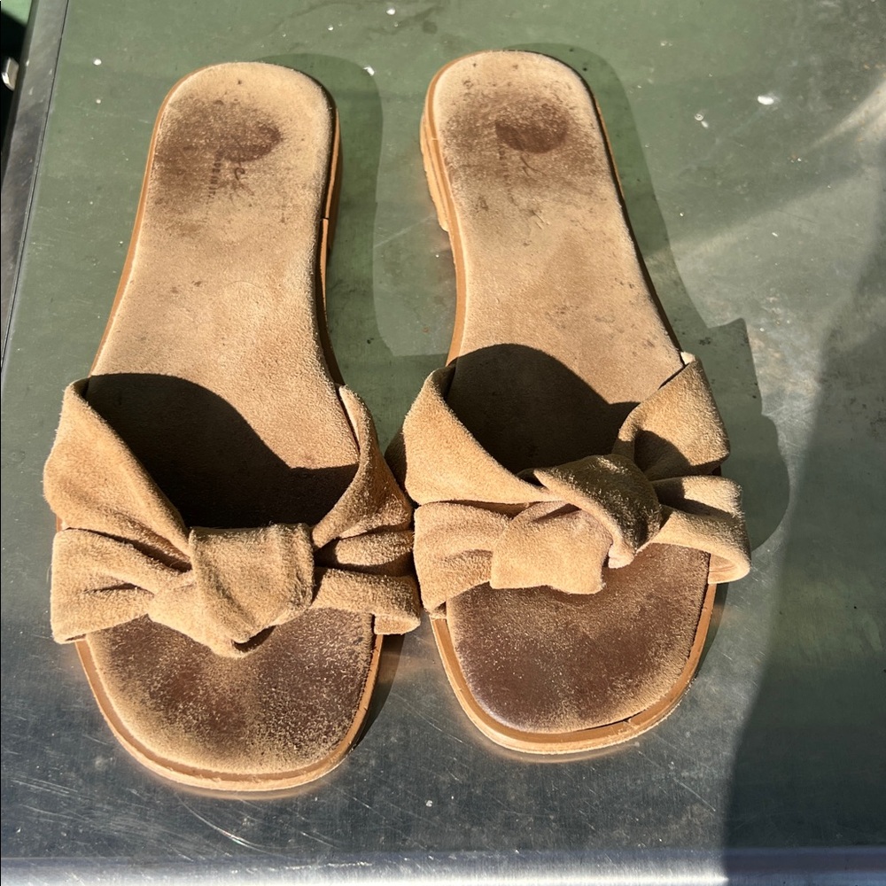 Elegant Knot Design Women's Suede Sandals